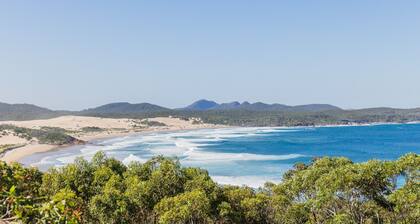 'Beach House 7' 26 One Mile Close - air conditionné, wifi, foxtel, linge