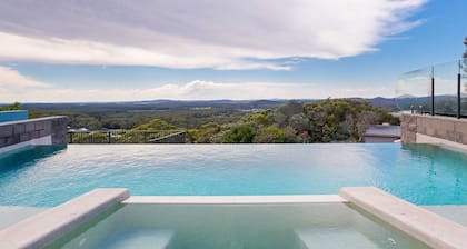 Beach House 7, 26 One Mile Close - air conditioned, wifi, foxtel, linen