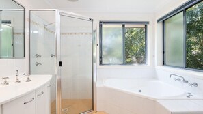 Bathtub