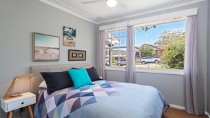 4 bedrooms, iron/ironing board, free WiFi, bed sheets