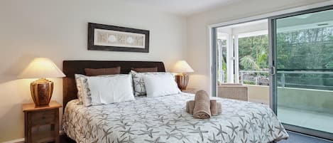 3 chambres, fer et planche à repasser, Wi-Fi gratuit, draps fournis