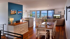 Interior - Cossies at Corlette  Stunning views & Beach access (Corlette)