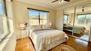 3 bedrooms, iron/ironing board, free WiFi - Banyan, 14 Montevideo Parade - Spacious pet friendly property with air con and WiFi (Nelson Bay)