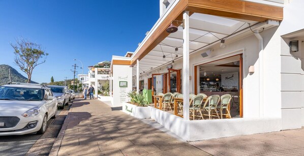 Restauration extérieure