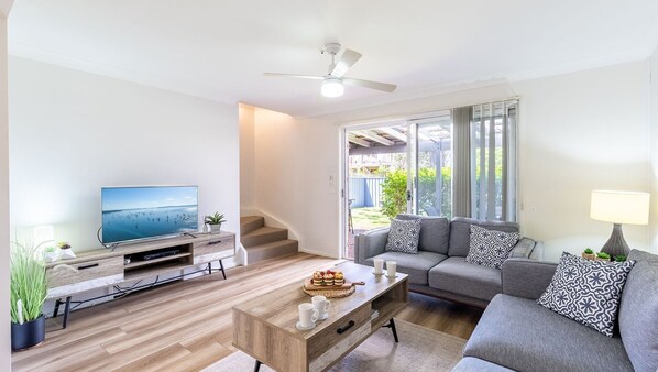 Living area - 2/10 Catalina Close - Walk to Shoal Bay Beach (Nelson Bay)