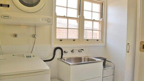 Interior - Cuddles Cottage, 4 Christmas Bush Avenue - air conditioned holiday house, 400 metres to Dutchies beach (Nelson Bay)