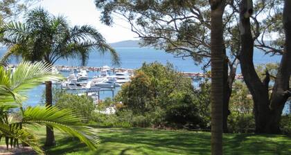 Sailfish, 4,46 Magnus Street- Unit with water views and close to town