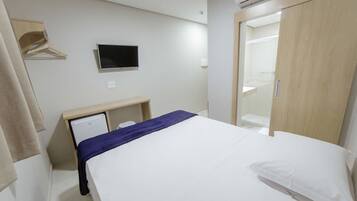 Minibar, desk, soundproofing, free WiFi