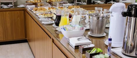 Petit déjeuner buffet compris tous les jours