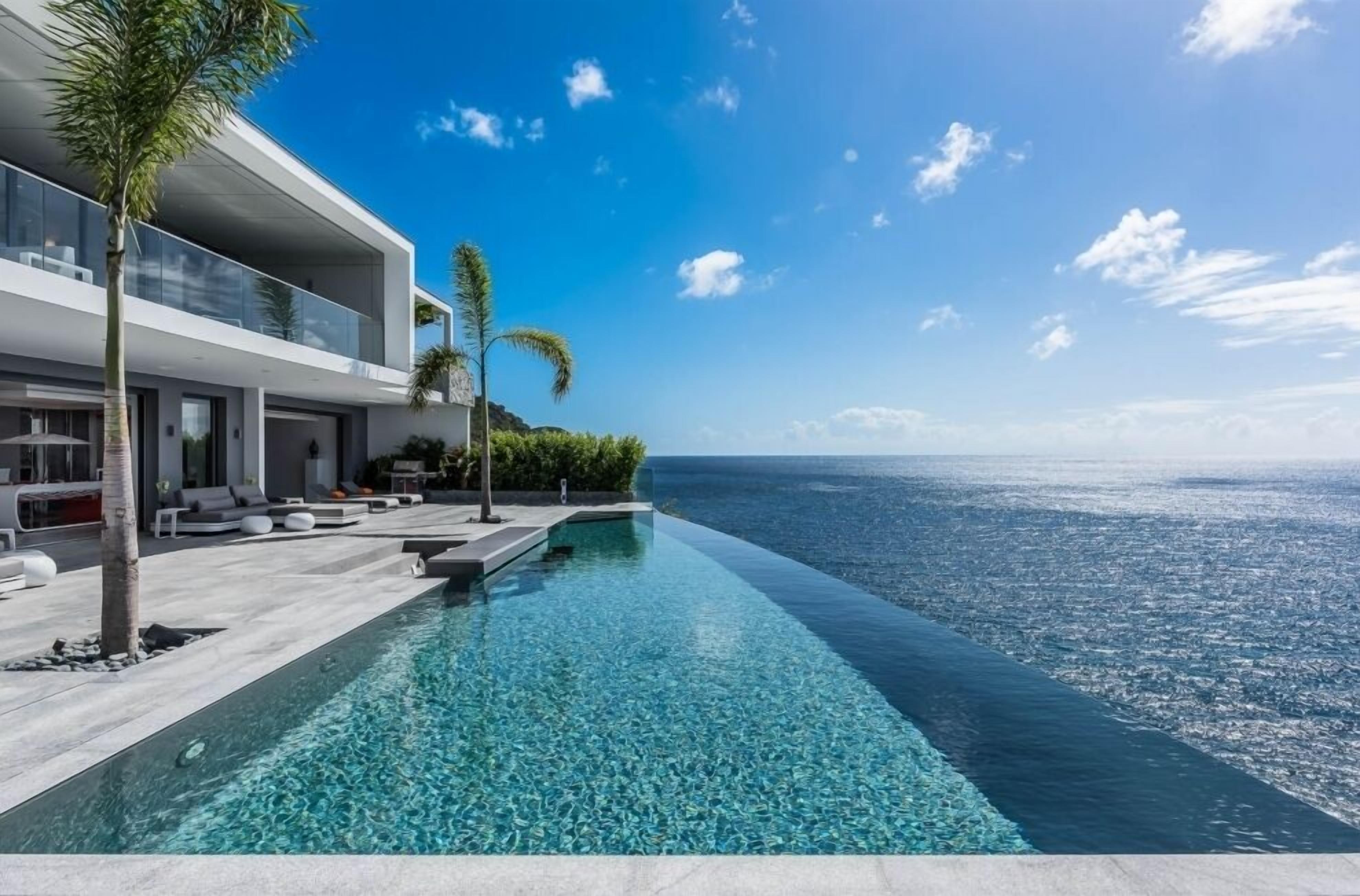 Infinity pool