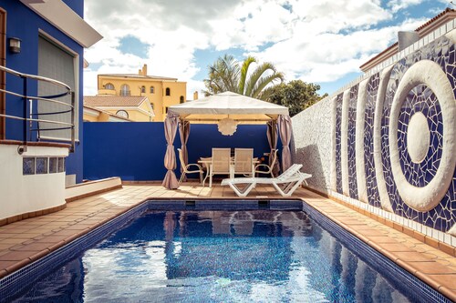 The Blue House in Masplomas