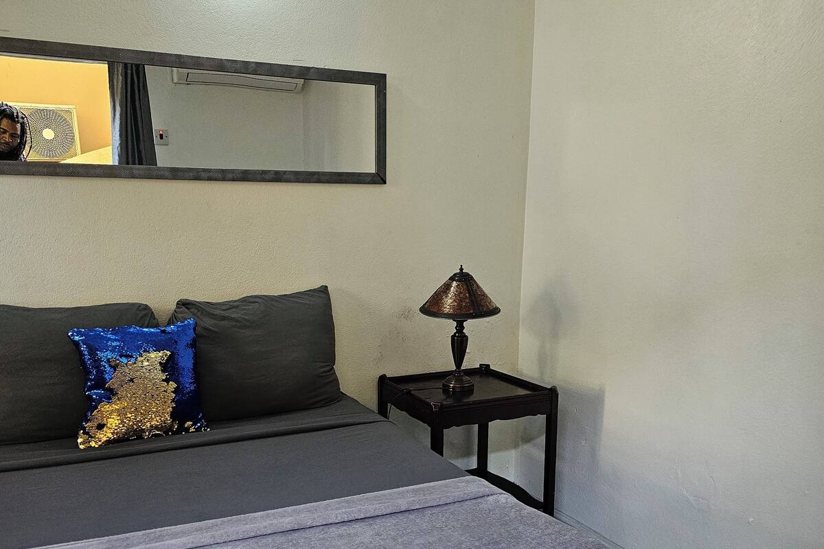 Basic Room, 1 Double Bed | Bathroom | Hair dryer (on request), toilet paper