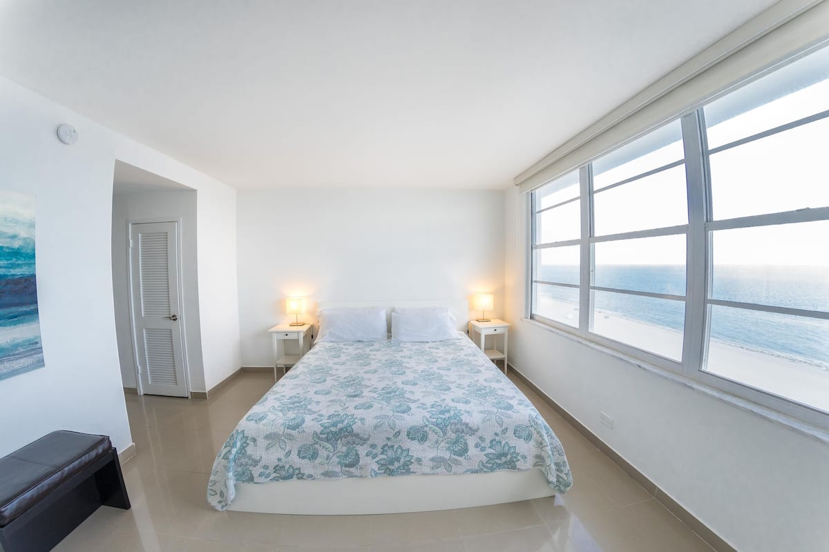 Condo, 2 Bedrooms, Non Smoking (D) | 2 bedrooms, in-room safe, iron/ironing board, free WiFi