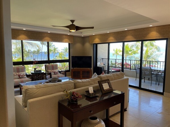Flat-screen TV, DVD player, stereo