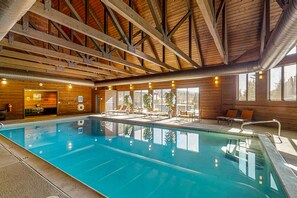 Piscine intérieure, piscine chauffée