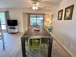 Dining - Blind Pass Condos at Bowman's Beach D201 on beautiful Sanibel Island (Sanibel Island)