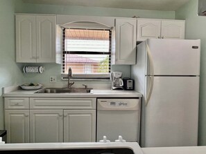 Kitchen - Blind Pass Condos at Bowman's Beach D201 on beautiful Sanibel Island (Sanibel Island)