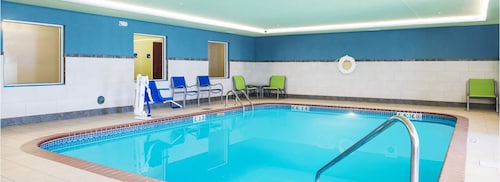 Holiday Inn Express & Suites Forest Hill - Ft. Worth by IHG