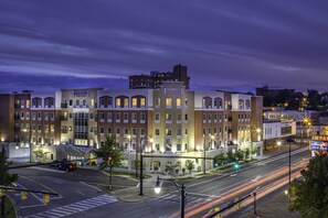 Exterior - Staybridge Suites Montgomery - Downtown by IHG (Montgomery)