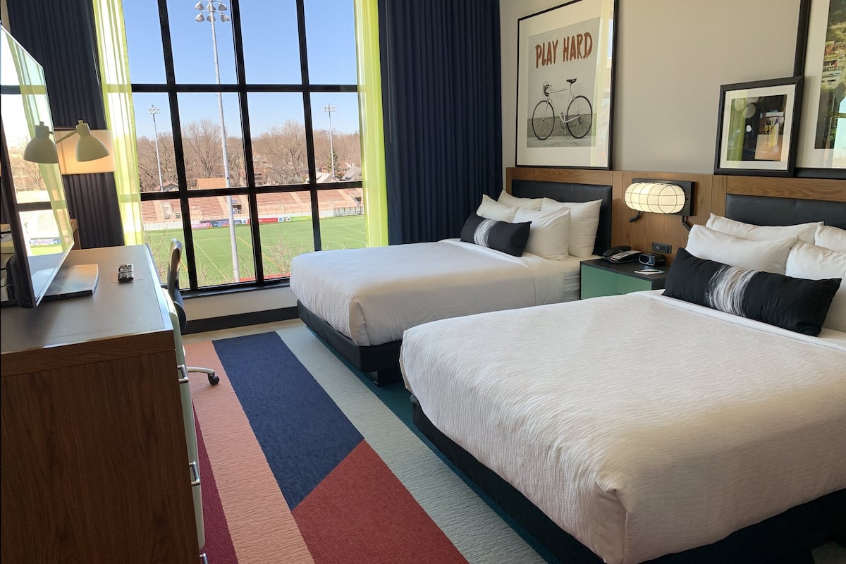 1 bedroom, desk, laptop workspace, blackout curtains