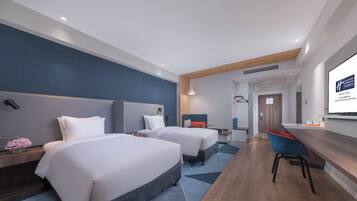 客房內保險箱、書桌、隔音、免費無線上網