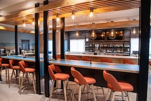 Bar (di hartanah)
