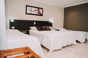 Classic Quadruple Room, Non Smoking | In-room safe, desk, blackout drapes, soundproofing - Altos del Iguazu Hotel (Puerto Iguazú)