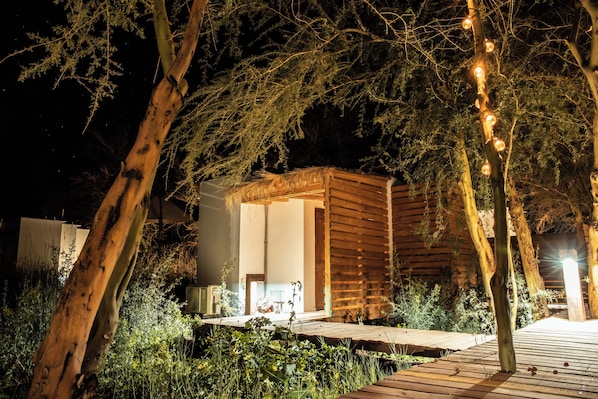 Chambre Double Standard, 1 trÚs grand lit | Extérieur