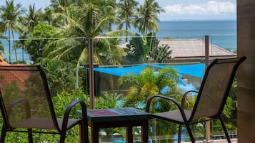 Condo Cao cấp, 2 phòng ngủ, quang cảnh biển (In Gated Community, 2 BDRM, 2 BTHRM) | Quang cảnh biển