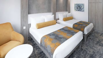 Habitación doble, 2 camas matrimoniales | Caja de seguridad en la habitación y escritorio