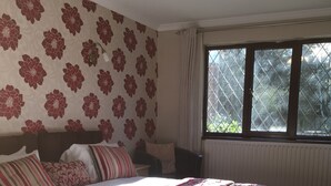 Superking or Twin Room, Garden View | Premium bedding, iron/ironing board (on request), bed sheets