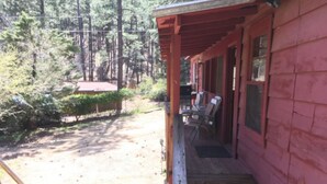 Standard Room | Balcony - Limberlost Cabin (Prescott)
