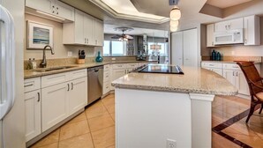Standard Room | Private kitchen | Coffee/tea maker, fridge, microwave - 2003 Grand Coquina - 3 Bedroom 3 Bath - Luxury at its Finest (Daytona Beach Shores)