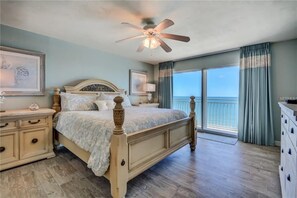 Standardzimmer | 3 Schlafzimmer, Bügeleisen/Bügelbrett