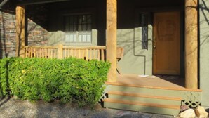Unclassified image, 2 of 24, button - Stag`s Leap Lodge (Prescott)