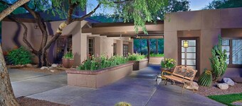 The Greens and Ventana Canyon 3115E