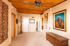 Standard Room | Living room