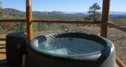 Lone Pine Lodge
