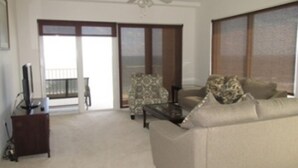 Standard Room | Living area | TV - Southeast Corner Offering Great Ocean Views  705 Sanibel - 3 BR 3 BA (Daytona Beach Shores)