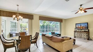 Chambre Standard | Salle de séjour