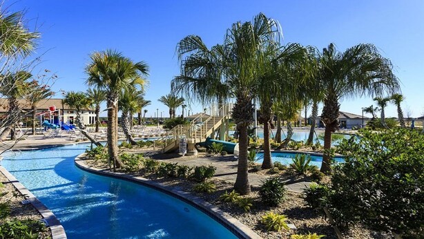Water park - NEW Luxury 8BR Villa Steps to Water park, South Facing Pool/Spa (Davenport)