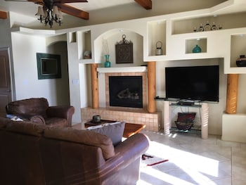 Laughlin Bullhead Home & Pool