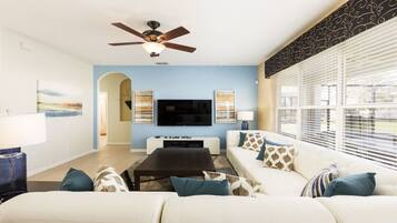 Standard Room | Living room | TV, DVD player