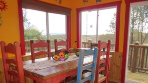In-room dining - Liberty Suite (Prescott)