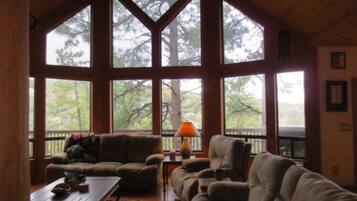 Standard Room | Living room | TV, DVD player