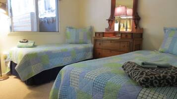 Desk, iron/ironing board, free WiFi