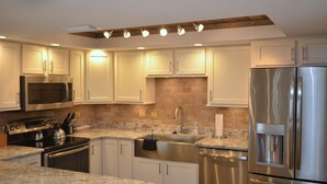 Standard Room | Private kitchen | Coffee/tea maker, fridge, microwave