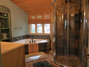 Standard Room | Bathroom | Separate bathtub and shower, hair dryer