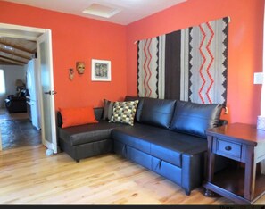 Standard Room | Living room | TV