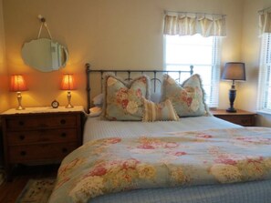 Room - Juniper Cottage (Prescott)